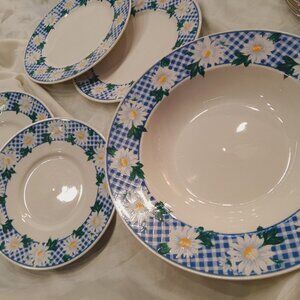 Daisy Dishes